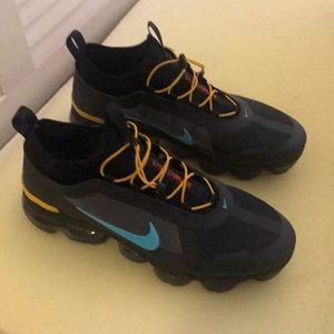 Nike Vapormax athletic shoes US 10.5
